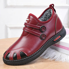 Тези нови зимни ботуши са изработени от топла смес от памук и вълна, която е водоустойчива и противоплъзгаща.