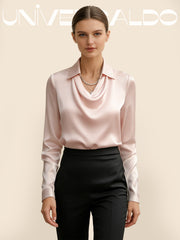 Лъскава Блуза С Дълбоко Яке И Воденеща Драперия