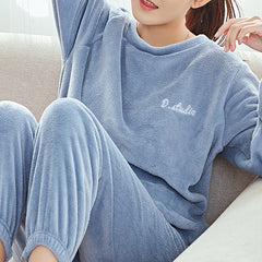 🔥【Топъл плюшен комплект 40-90 кг】🔥Пижама от коралов полар, удебелени ежедневни дрехи за дома, модерен и удобен комплект пижама