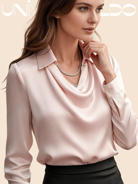 Лъскава Блуза С Дълбоко Яке И Воденеща Драперия